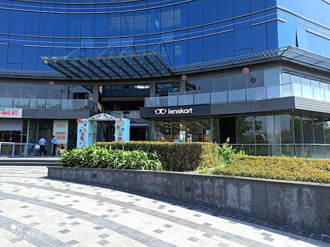 Paras One33 227 sqft super area Retail for Sell in Paras One33, Sector 133, Noida