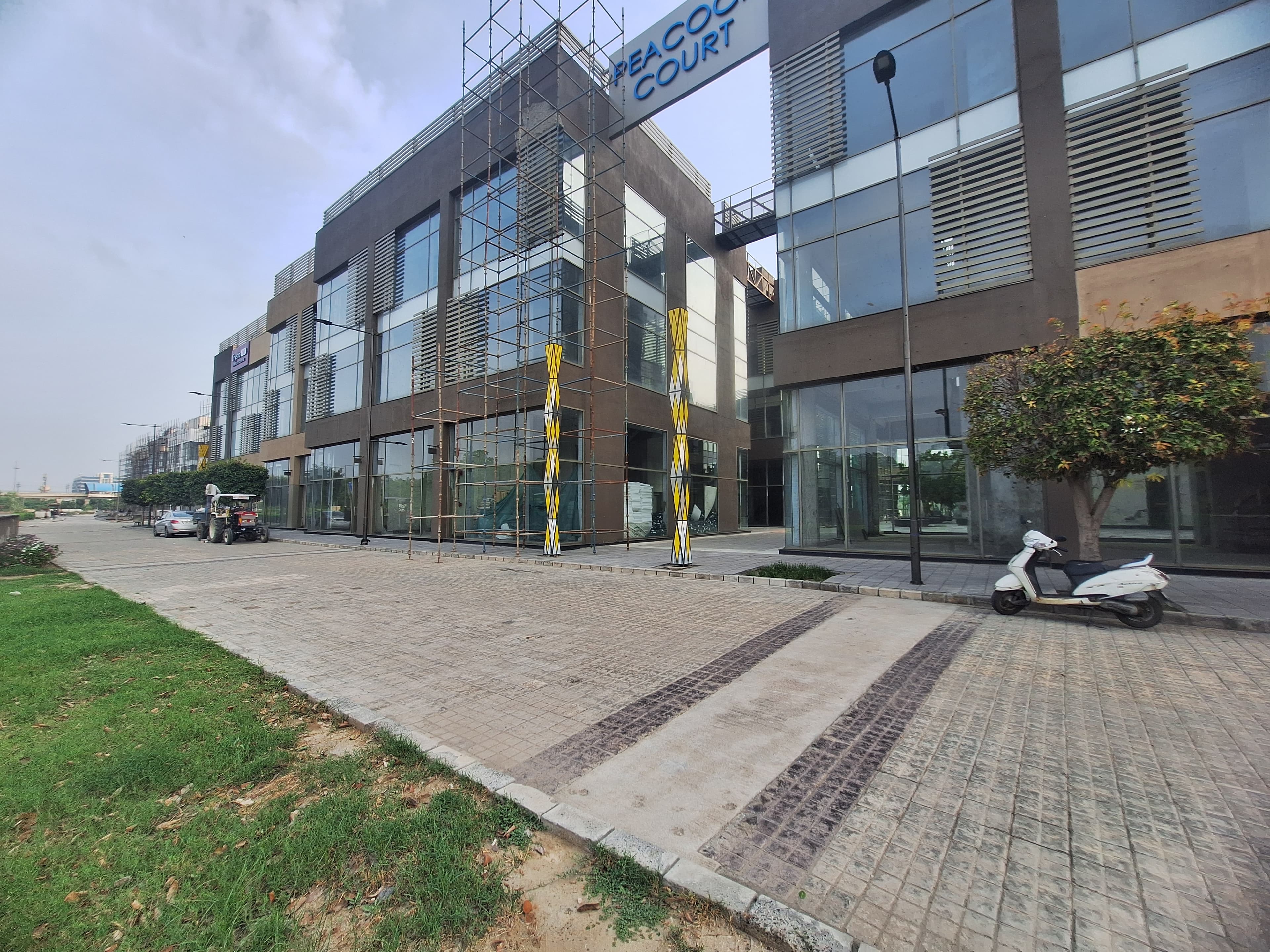 Wave City Center SCO