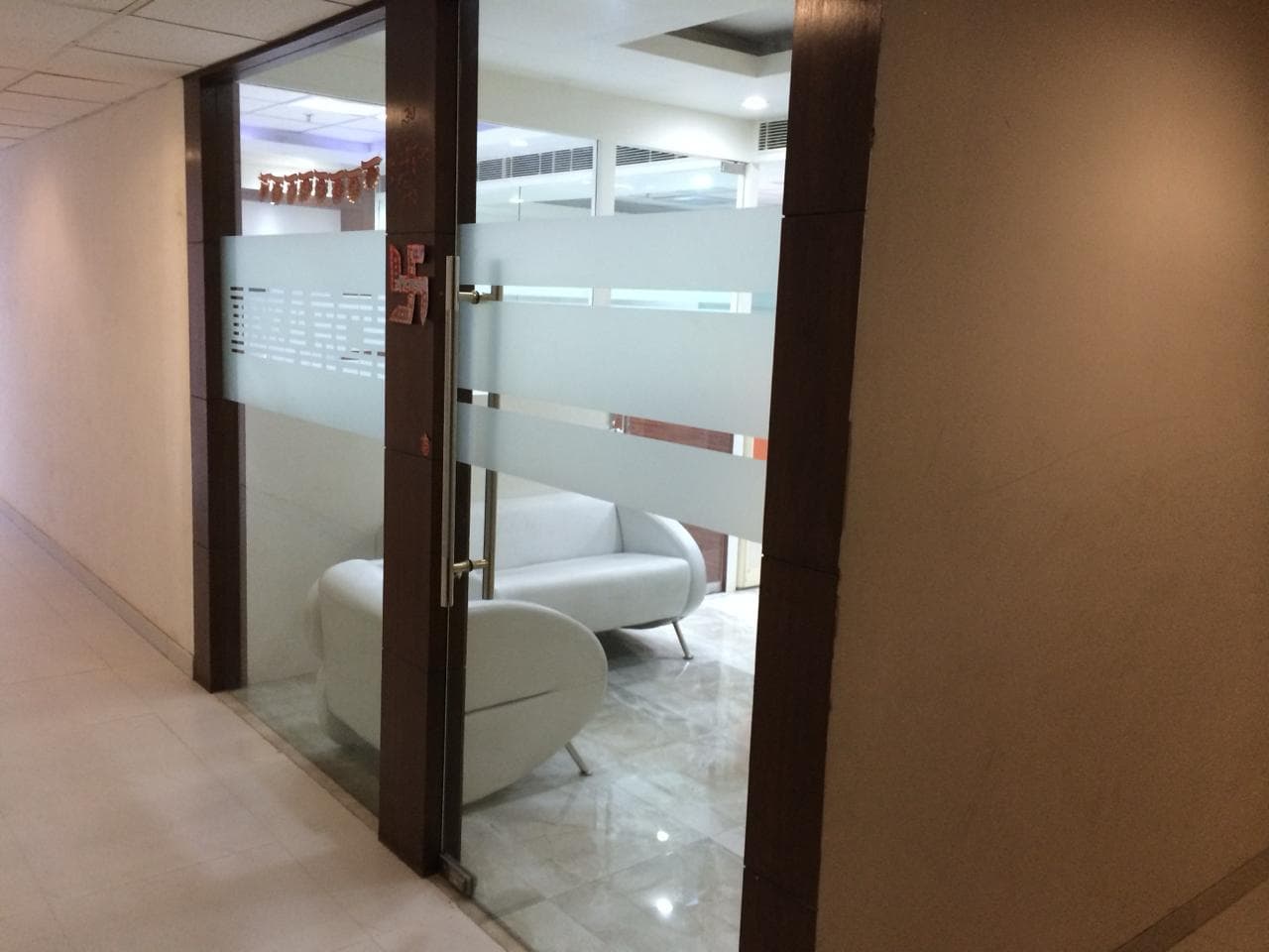 Express Trade Tower 1500 / 1050 sqft Office for Sell in Express Trade Tower, Sector 132, Noida