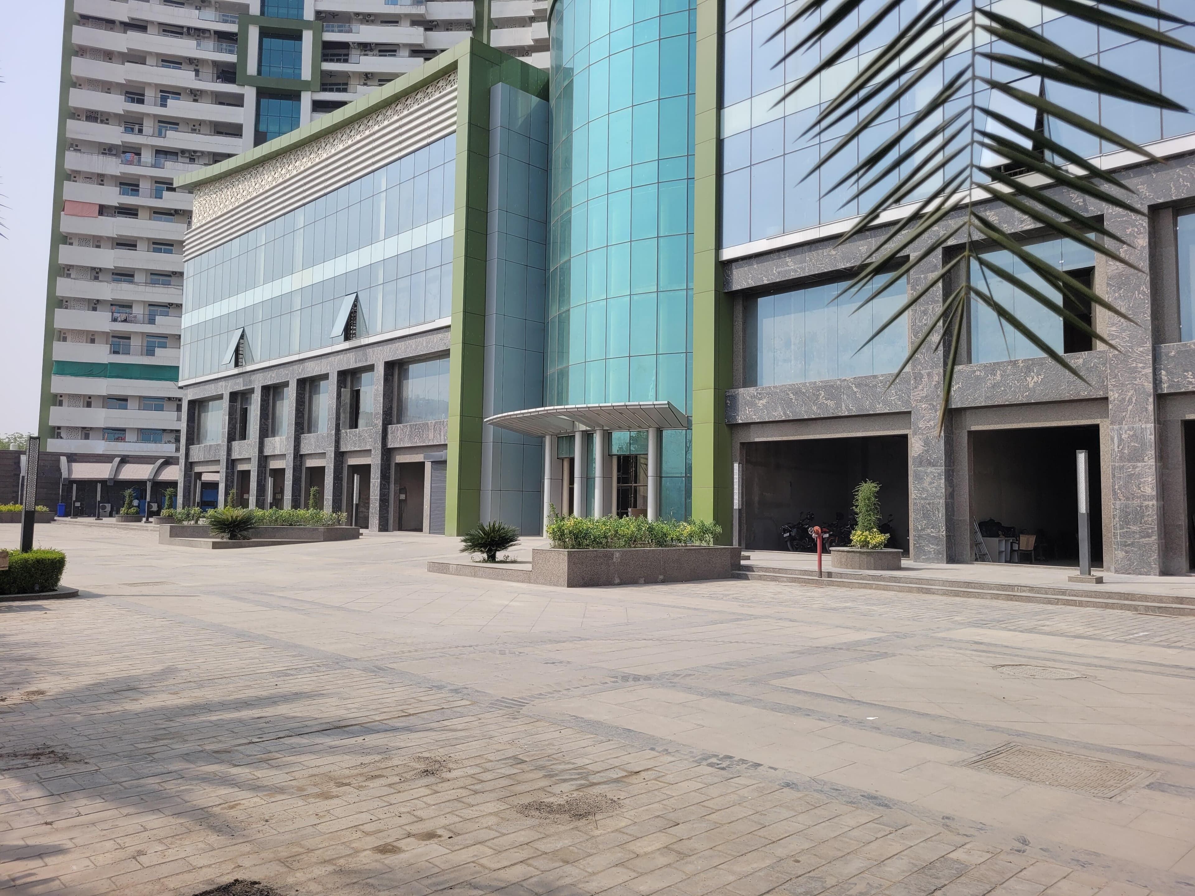 Parx Laureate 3302 sqft 3 BHK Apartment for Sell in Parx Laureate, Block A Sector 108, Noida