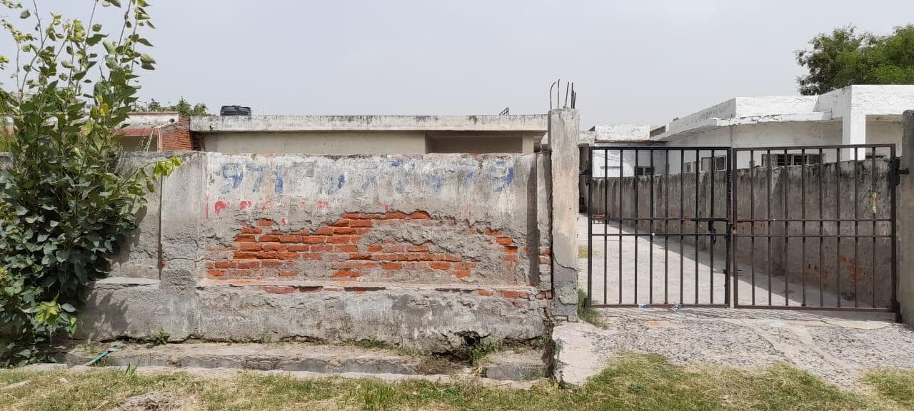 300 sqmeters Plot/Land for Sell in Sector 122, Noida