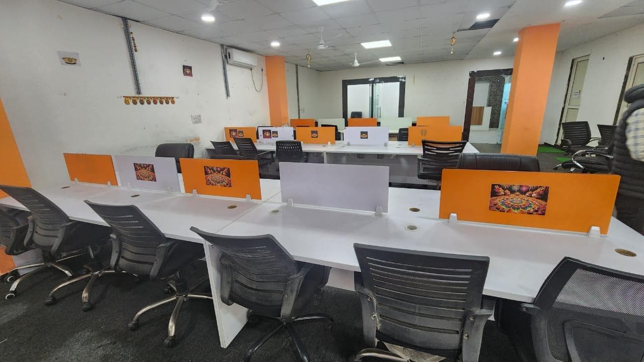350 sqft Office for Sell in Sector 132, Noida