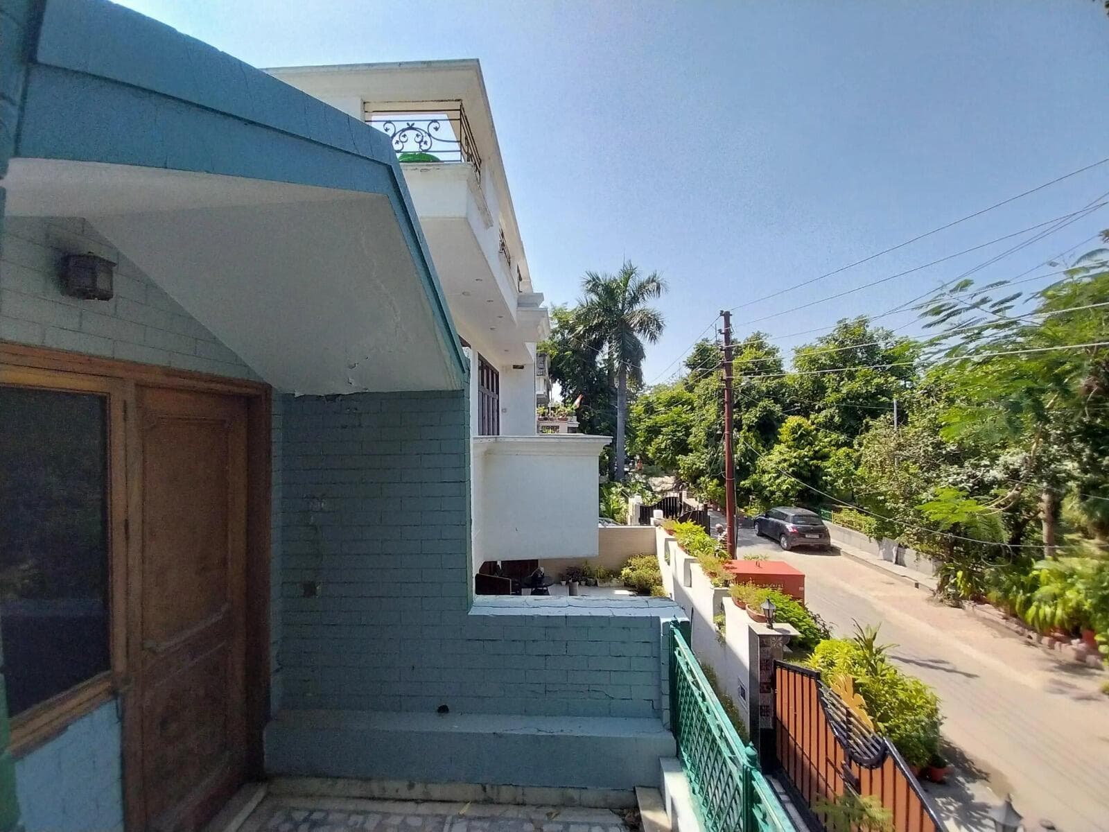 1500 sqmeters 1 BHK Villa/Kothi/House for Rent Out in Sector 41, Noida