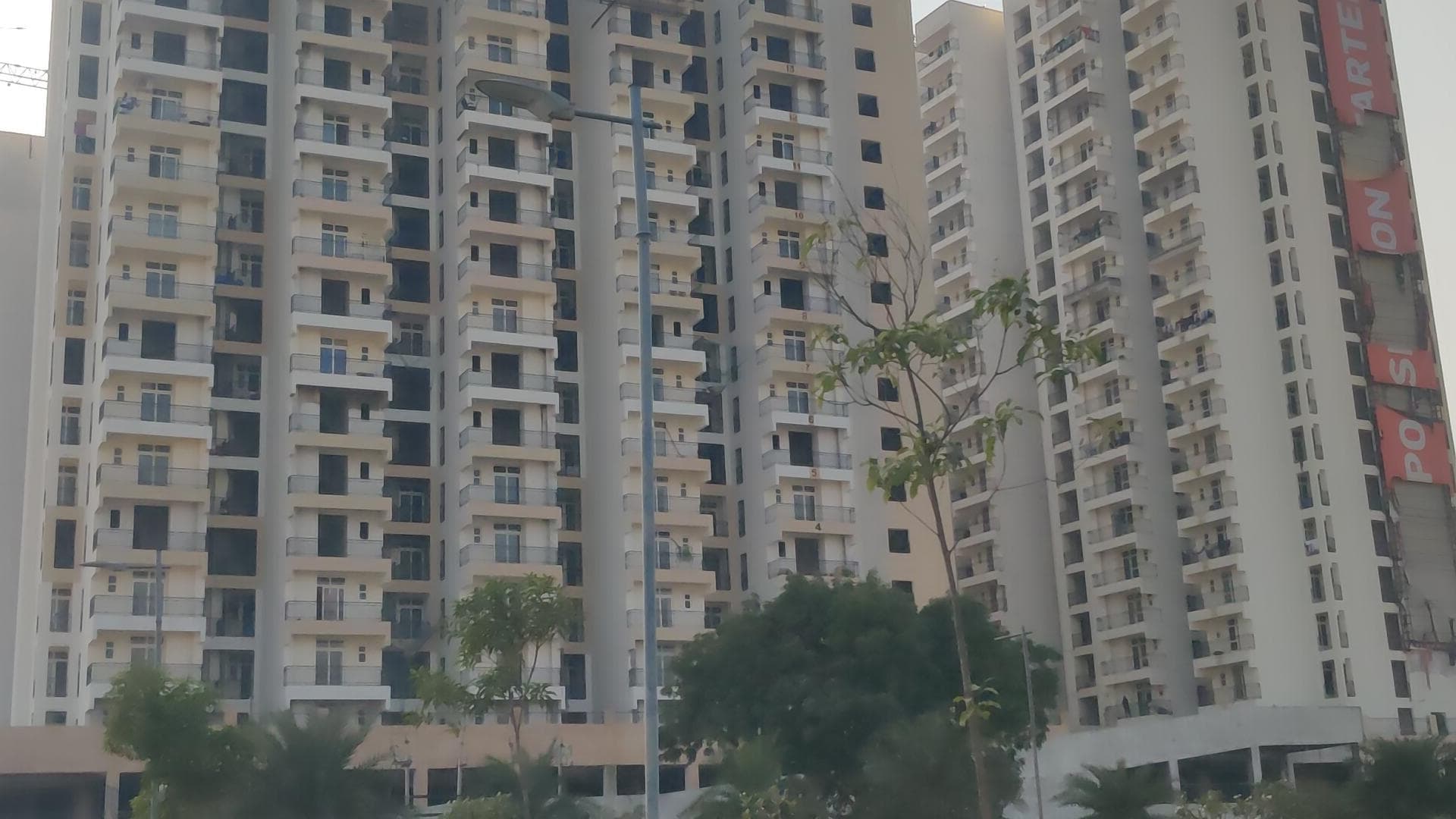 Supertech Up Country 200 sqyards Plot/Land for Sell in Supertech Up Country, Sector 17A, Greater Noida