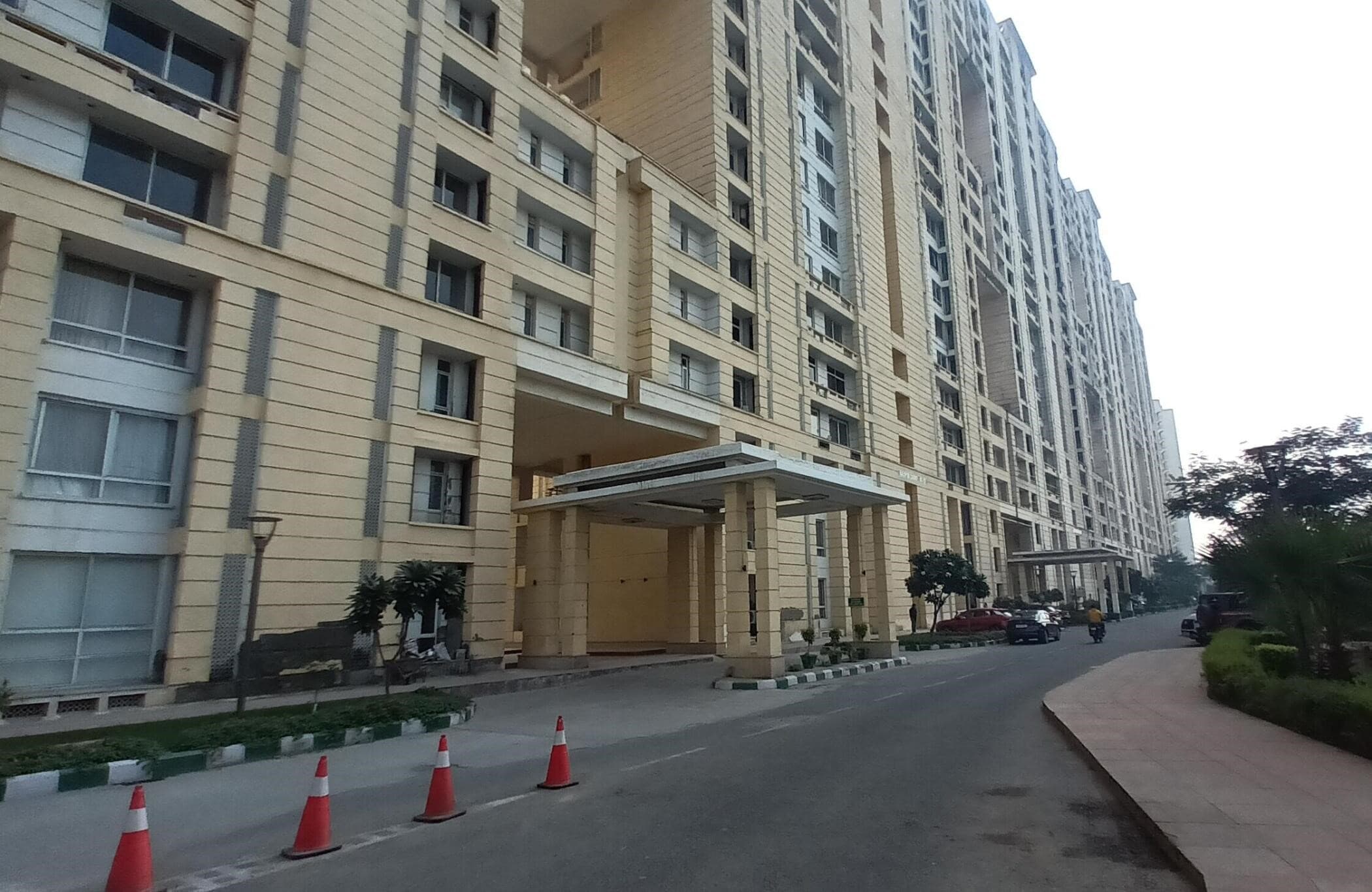 Jaypee Greens Kalypso Court 945 sqft 1 BHK Apartment for Sell in Jaypee Greens Kalypso Court, Sector 128, Noida