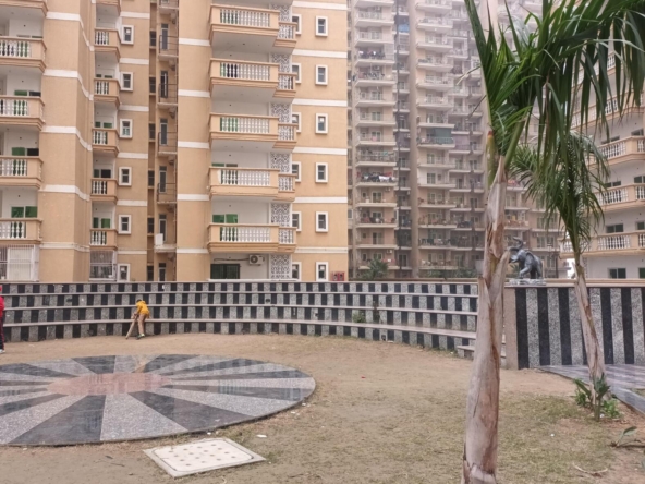 Migsun Vilaasa 860 sq-Ft 2 bhk apartment for sale Migsun Vilaasa ETA-2, Greater Noida