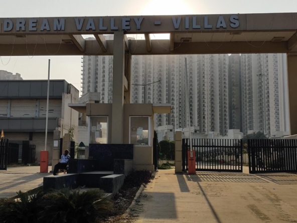 Amrapali Dream Valley 1360 Sq_FT 3BHK Apartment for Sale – Amrapali Dream Valley, Greater Noida